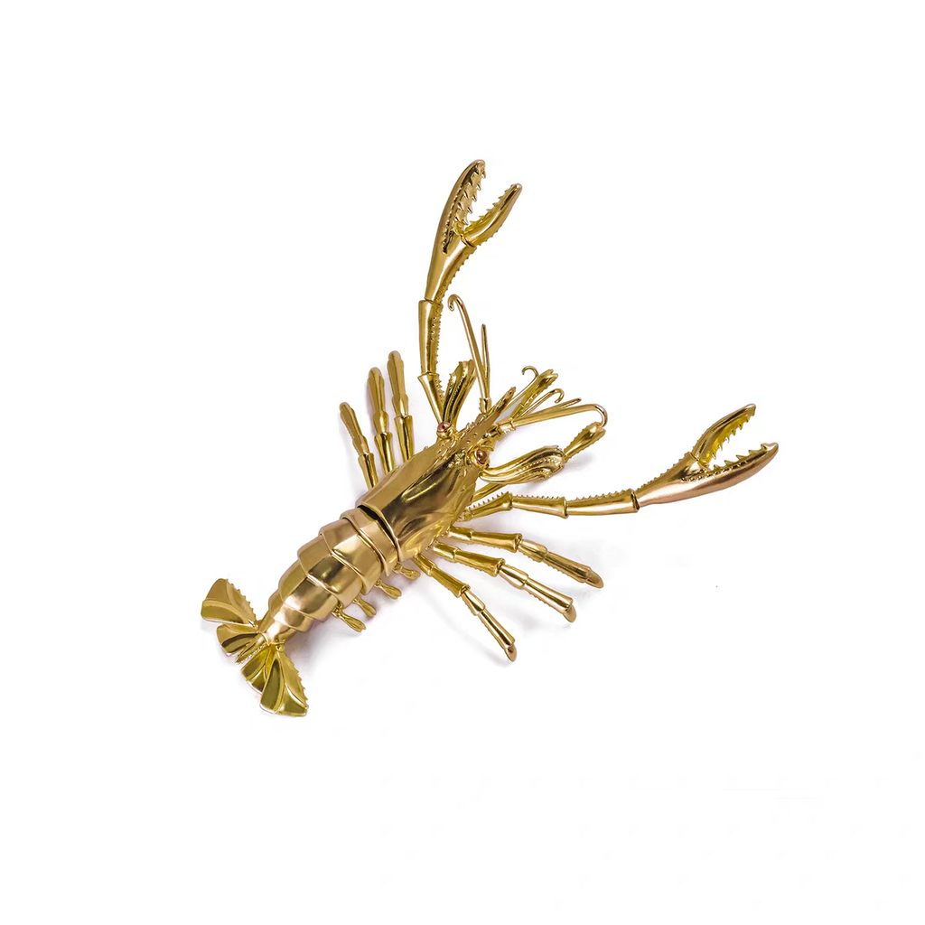 Handcrafted Solid Brass Lobster Statue – Chinese Feng Shui Symbol of Wealth | Articulated Sculpture, Pure Brass Handmade Decoration, Polished Finish without Coating, Exhibiting Natural Golden Luster